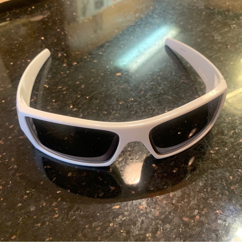 Oakley GASCAN Polished White / Black Iridium Sunglasses